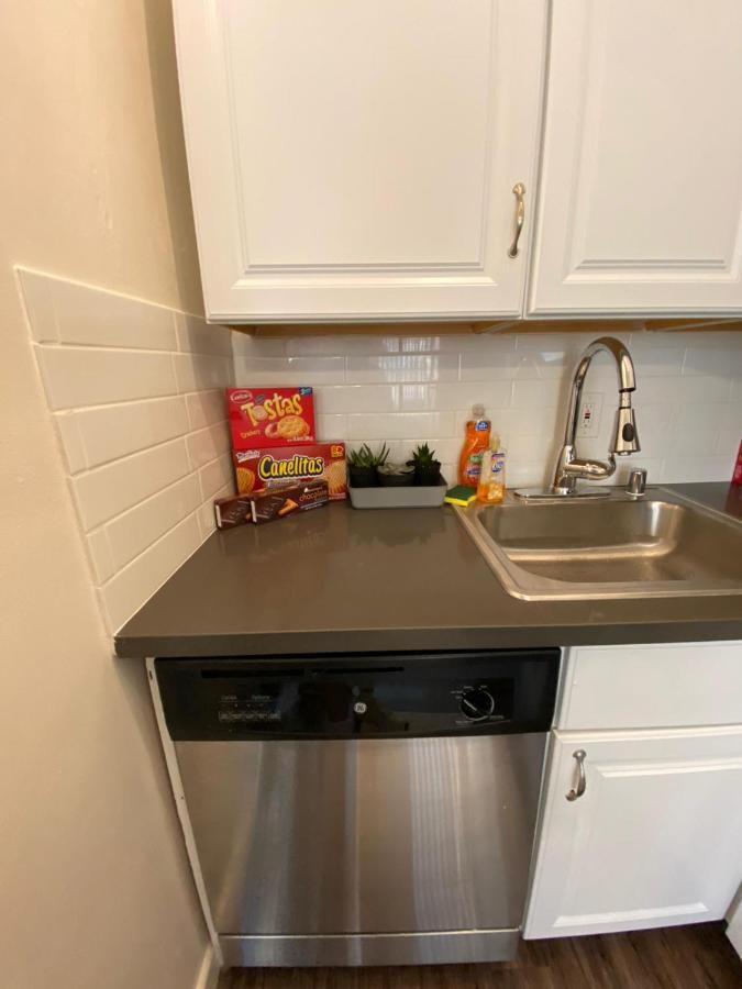 Cozy Andcomfortable Hollywood Apartment Λος Άντζελες Εξωτερικό φωτογραφία